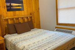 Cabin 2 - Bedroom (Deluxe Room)